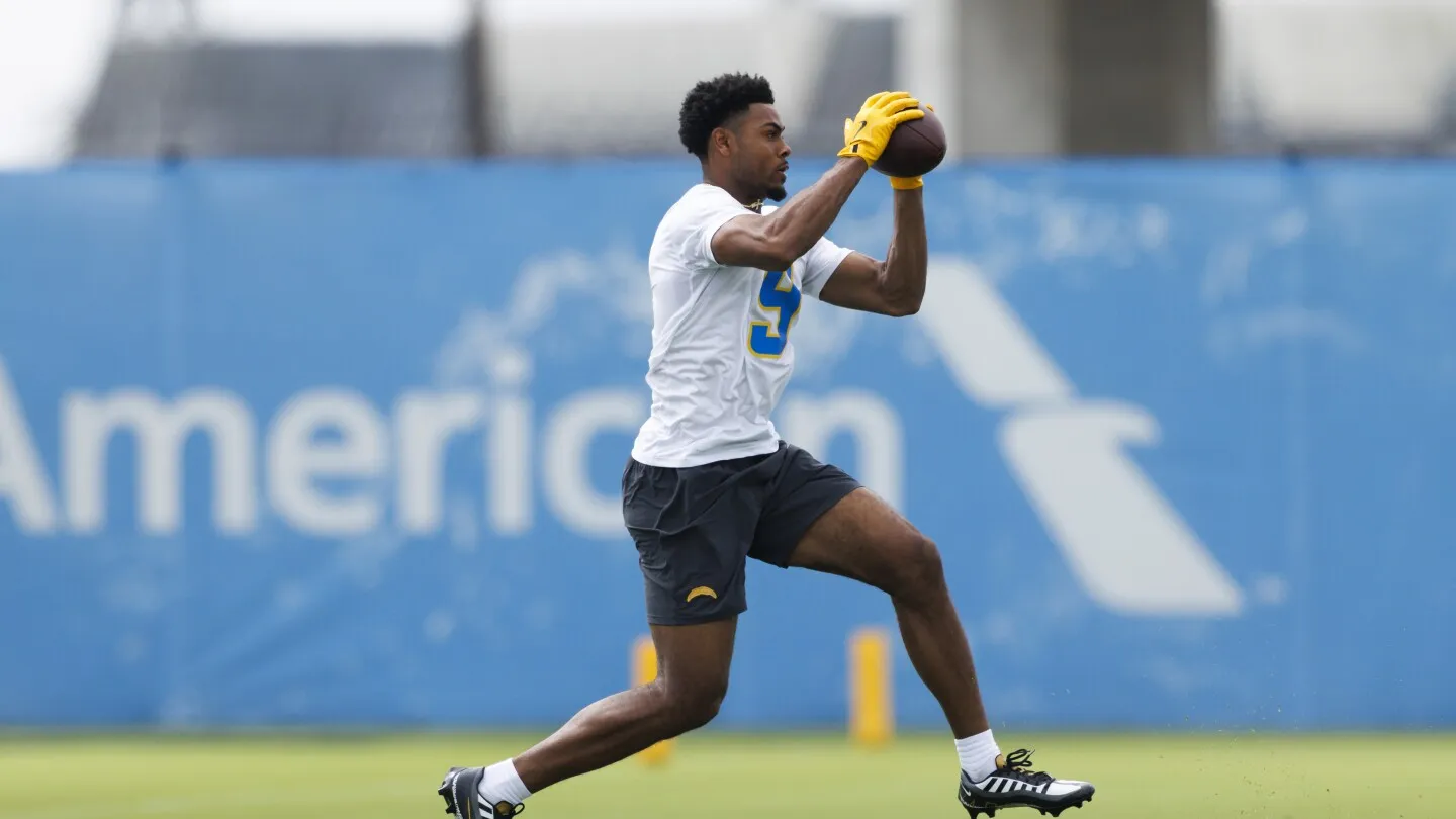 Pilihan Putaran Kedua Chargers, Tre Harris, Setuju Kontrak Pemula