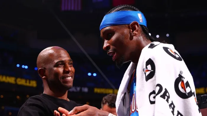 Shai Gilgeous-Alexander Mendapatkan Penghargaan MVP dan Kejutan dari Chris Paul
