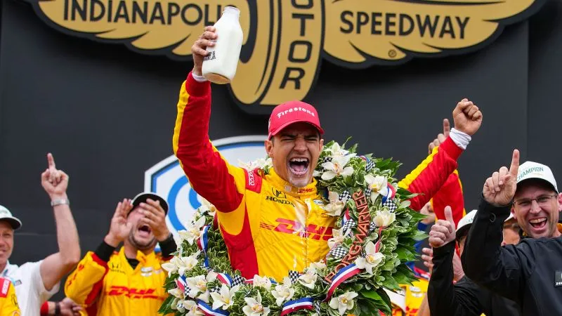 Álex Palou Menang Indianapolis 500, Upaya Kyle Larson untuk 'Double' Berakhir Setelah Kecelakaan